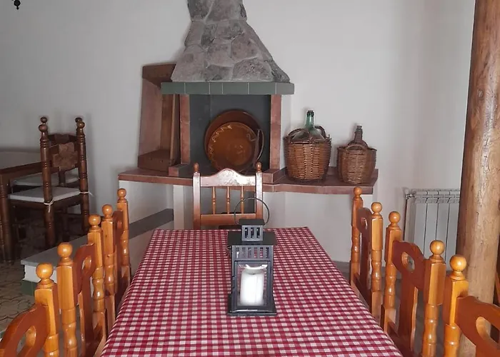 Nyaraló El Brocense - *