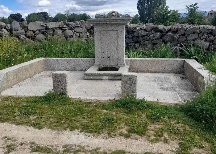 El Brocense - Nyaraló *